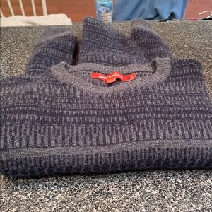 Men’s sweater